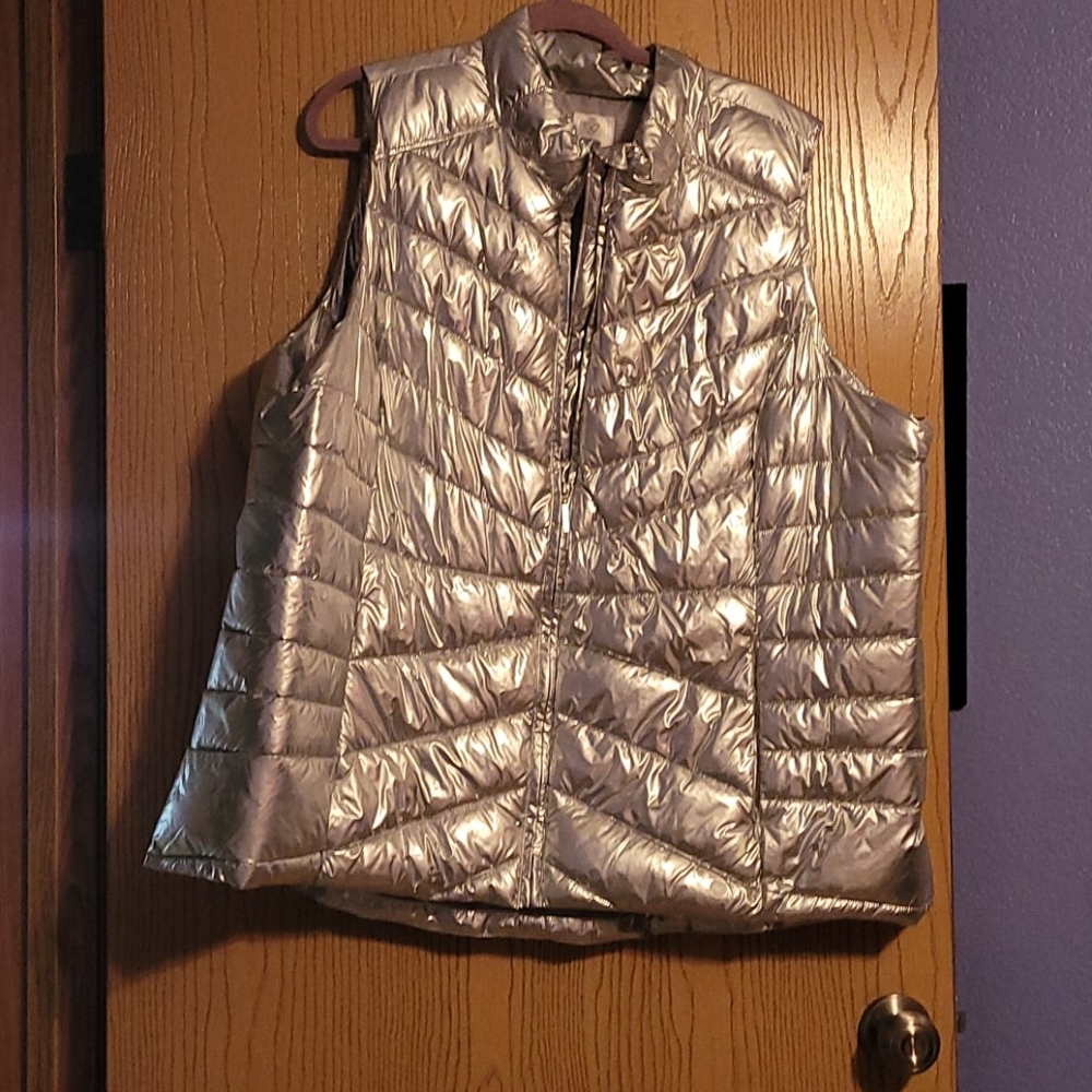 Athletic vest